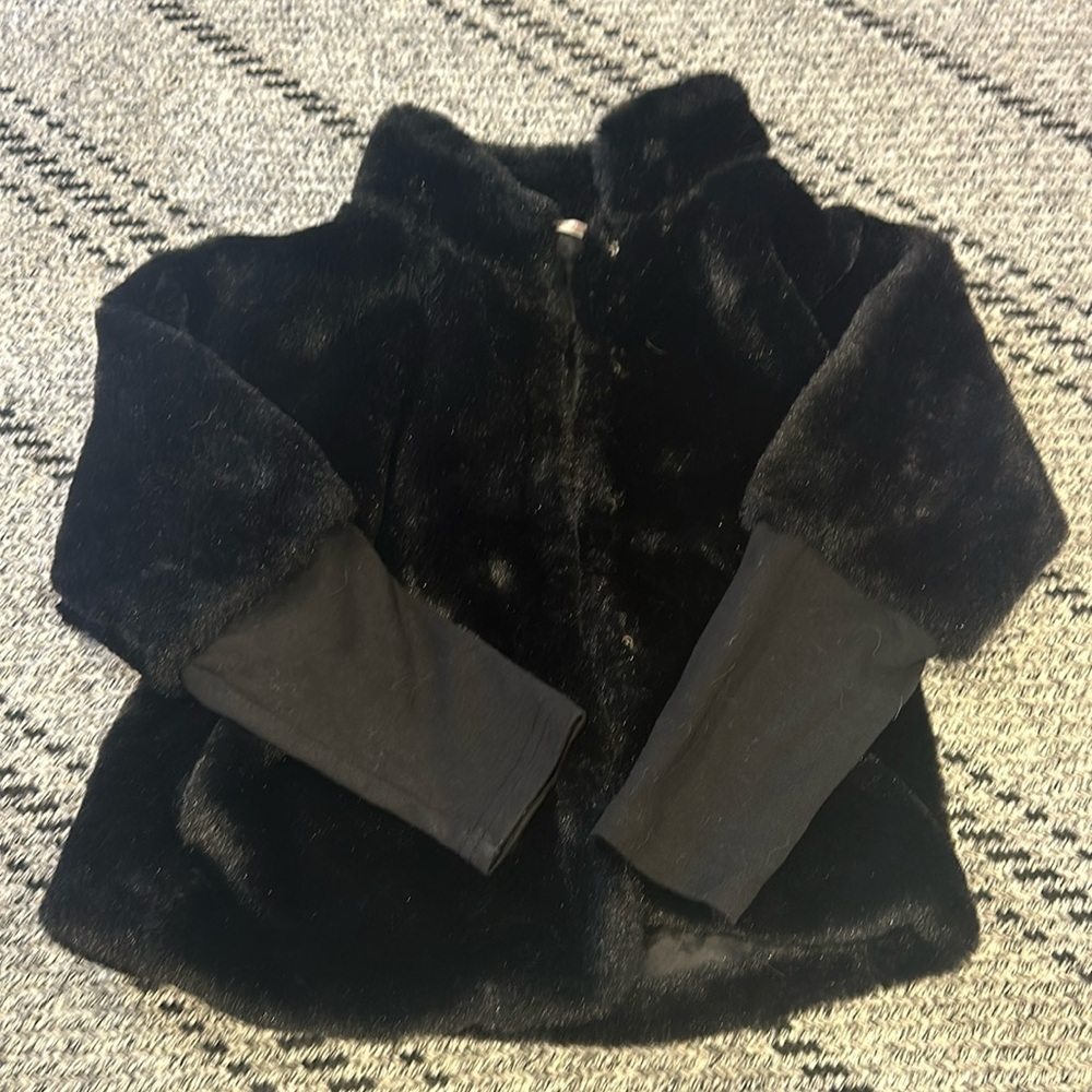 Adorable Deux Par Deux lightweight jacket. 🖤